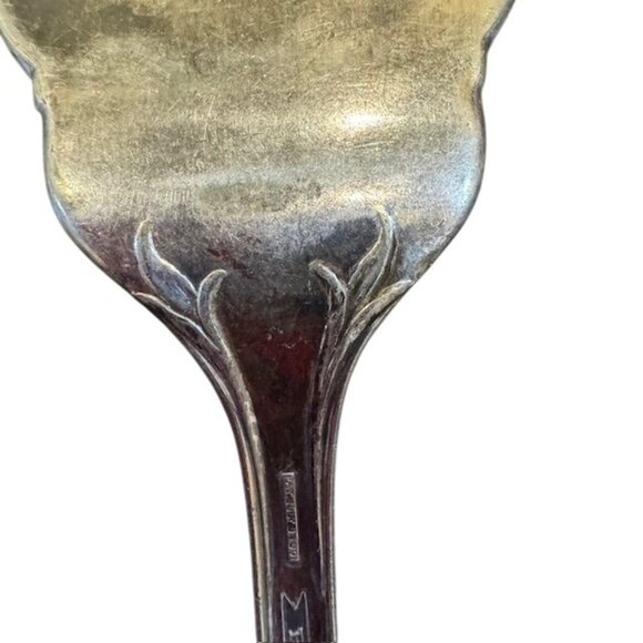 Reed & Barton Silver-Plated Floral Design Serving Fork Antique Vintage - Picture 8 of 8